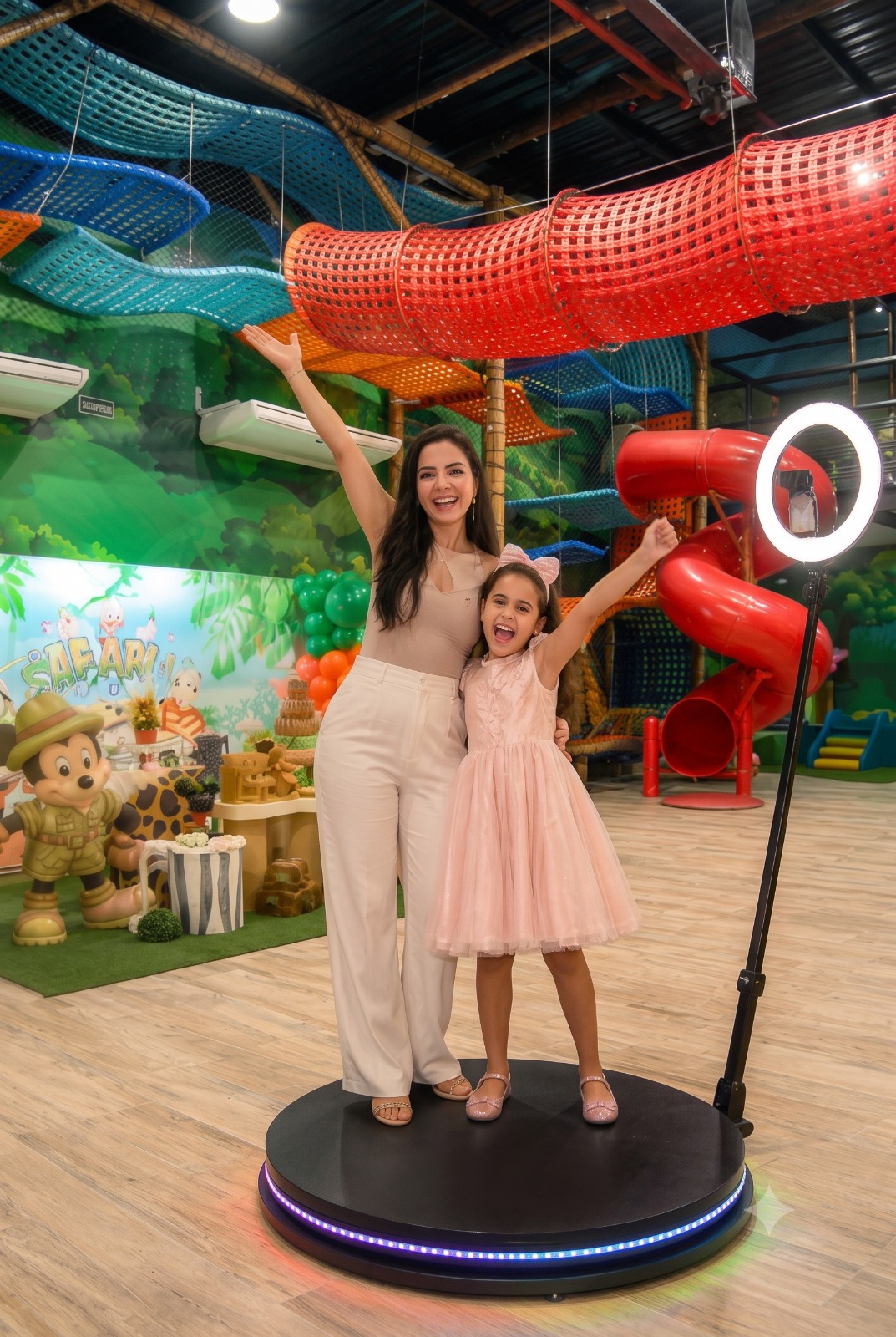 Plataforma 360 para Festa Infantil em São Paulo 04 - Max Produções